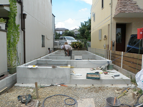 愛知県名古屋市瑞穂区/自然素材の狭小住宅