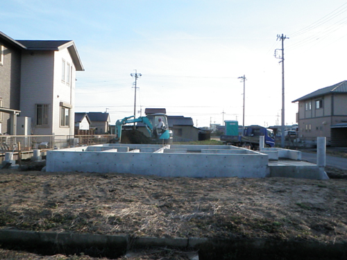 あま市美和町/土壁の家　脱型