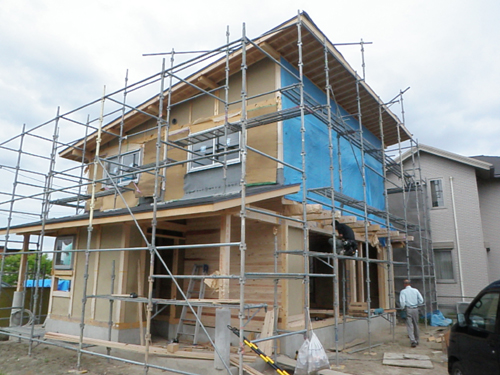 あま市美和町/土壁の家　木摺り開始